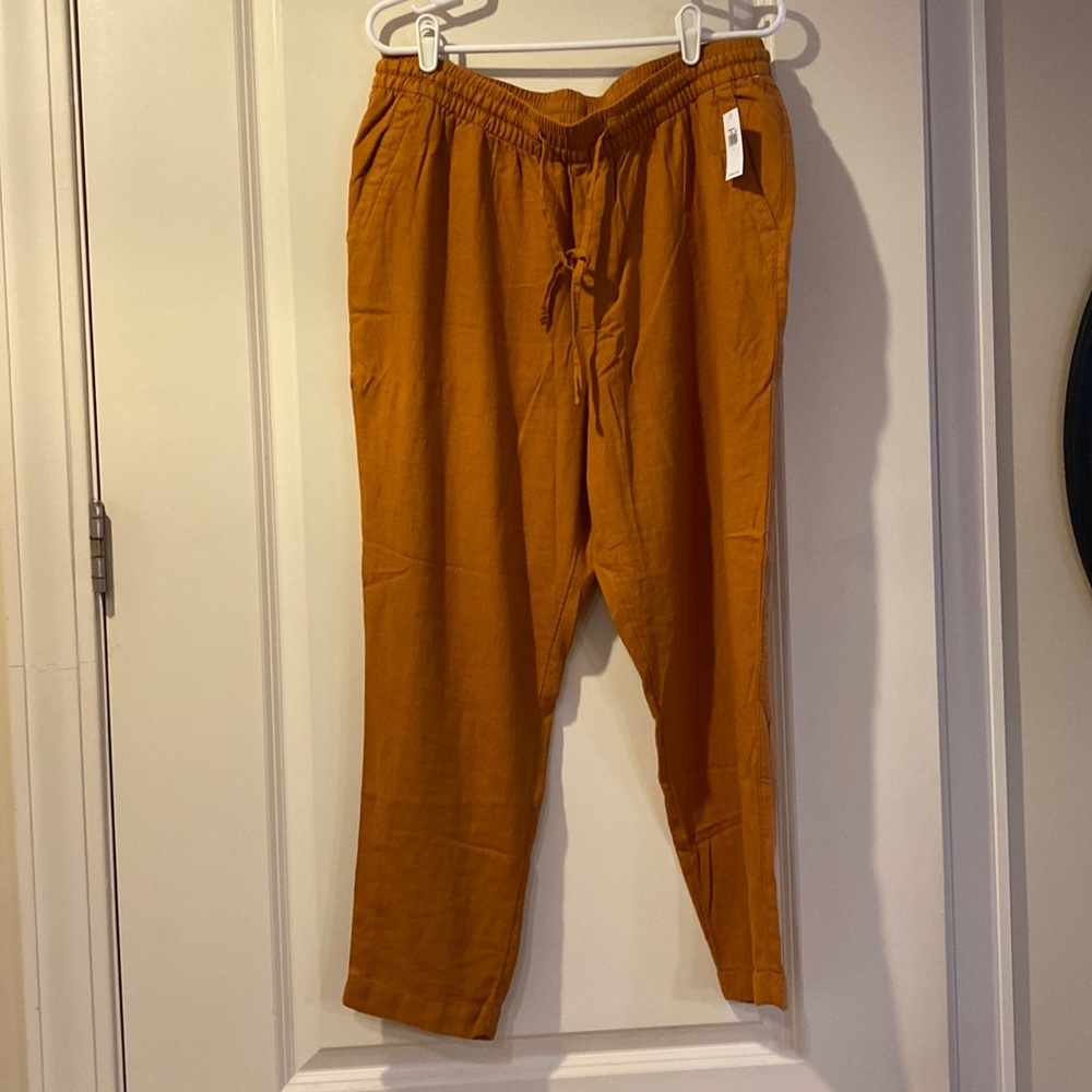 Beautiful golden pumpkin linen pants